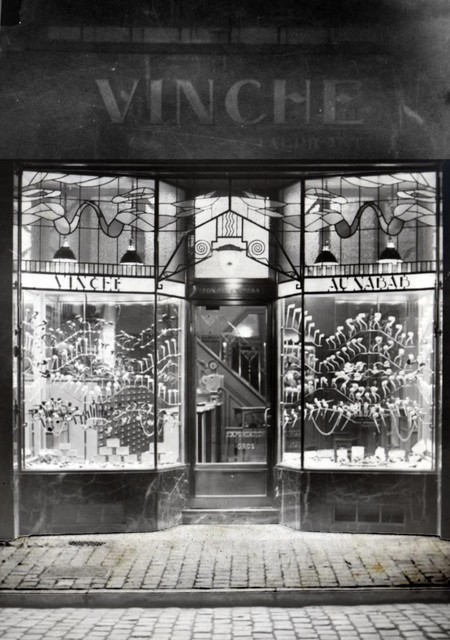 Vinche, Rue du Marché aux Herbes 4, Bruxelles, vitrine  (© Fondation CIVA Stichting/AAM, Brussels /Paul Hamesse)